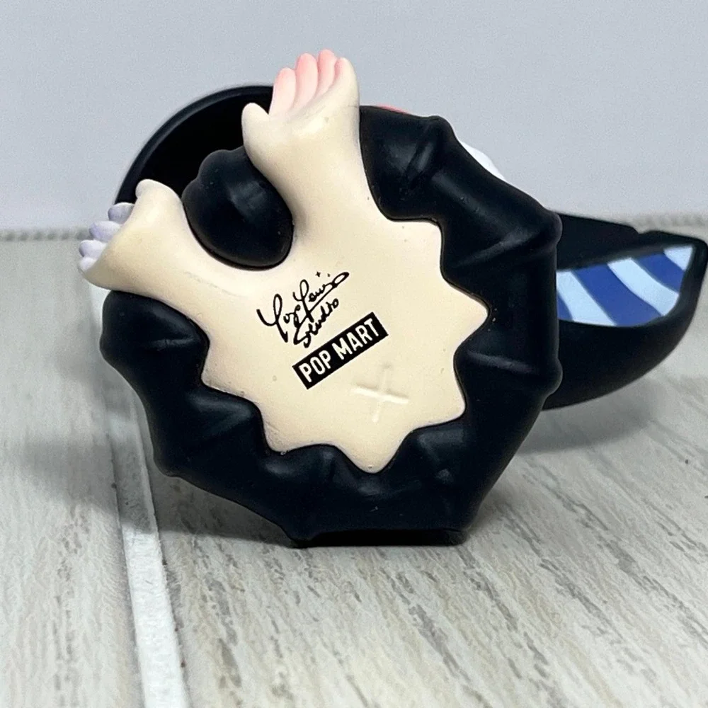 Pop Mart Yoki Travel Around The World Series Bat Top Hat Black MISSING BIG BEN
